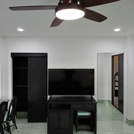 Patong Sunbeach Mansion Bagian luar foto