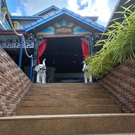 Patong Sunbeach Mansion Bagian luar foto