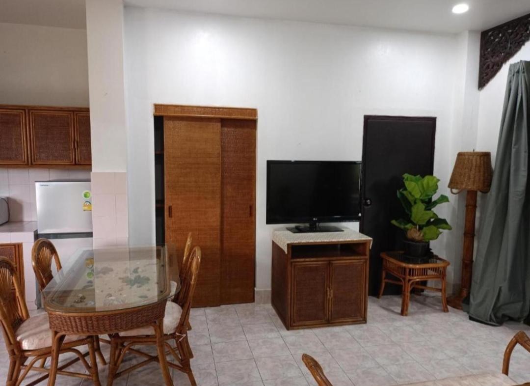 Patong Sunbeach Mansion Ruang foto
