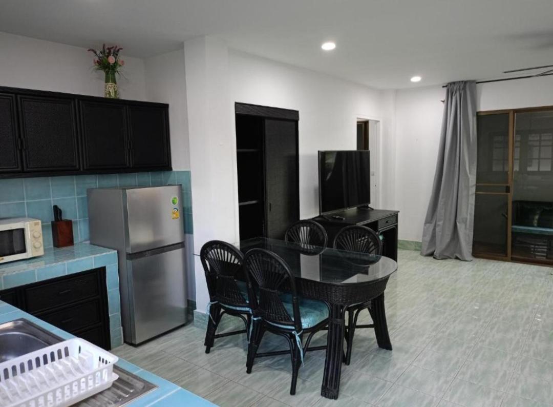 Patong Sunbeach Mansion Bagian luar foto
