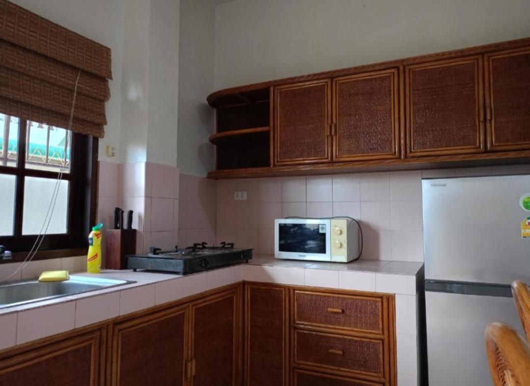 Patong Sunbeach Mansion Bagian luar foto