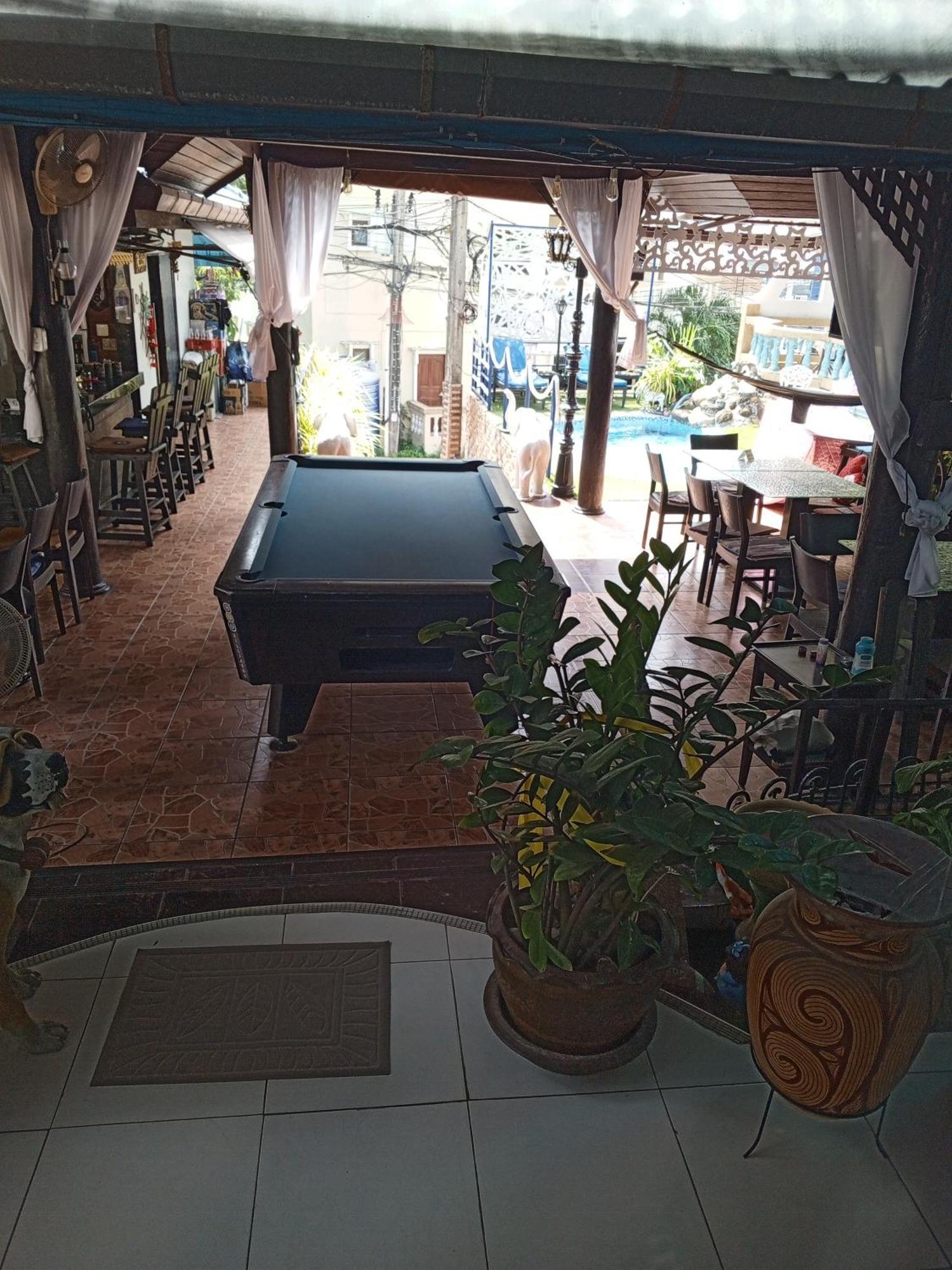 Patong Sunbeach Mansion Bagian luar foto