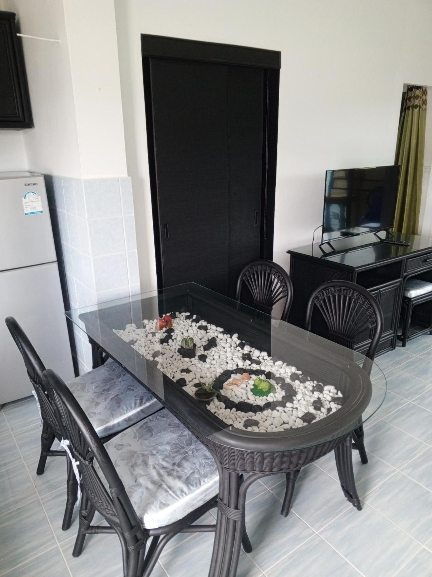 Patong Sunbeach Mansion Bagian luar foto