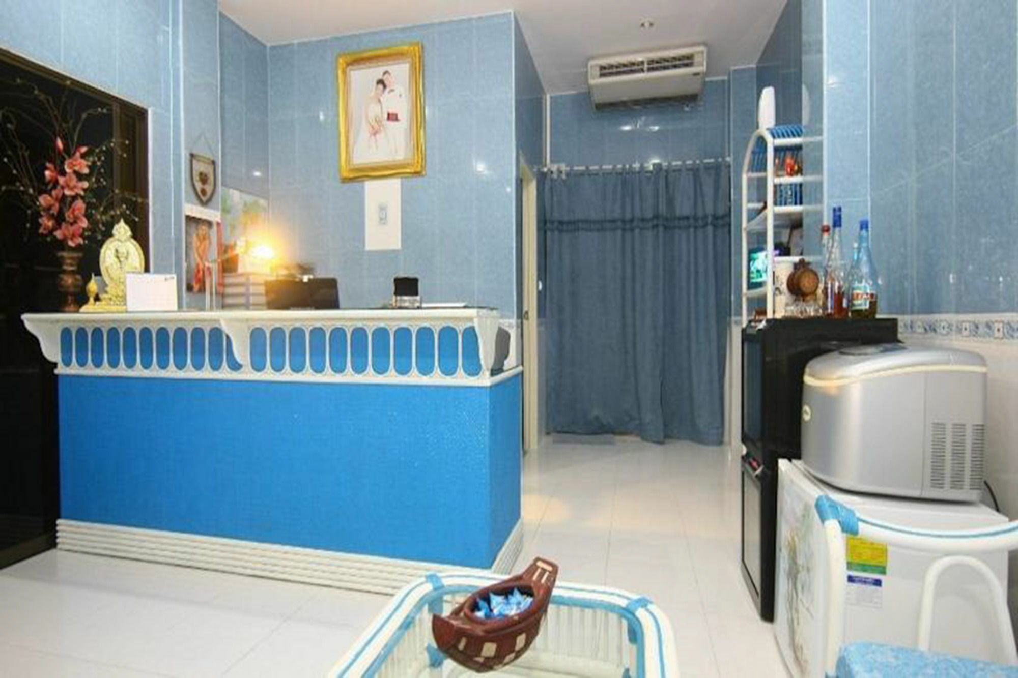 Patong Sunbeach Mansion Bagian luar foto
