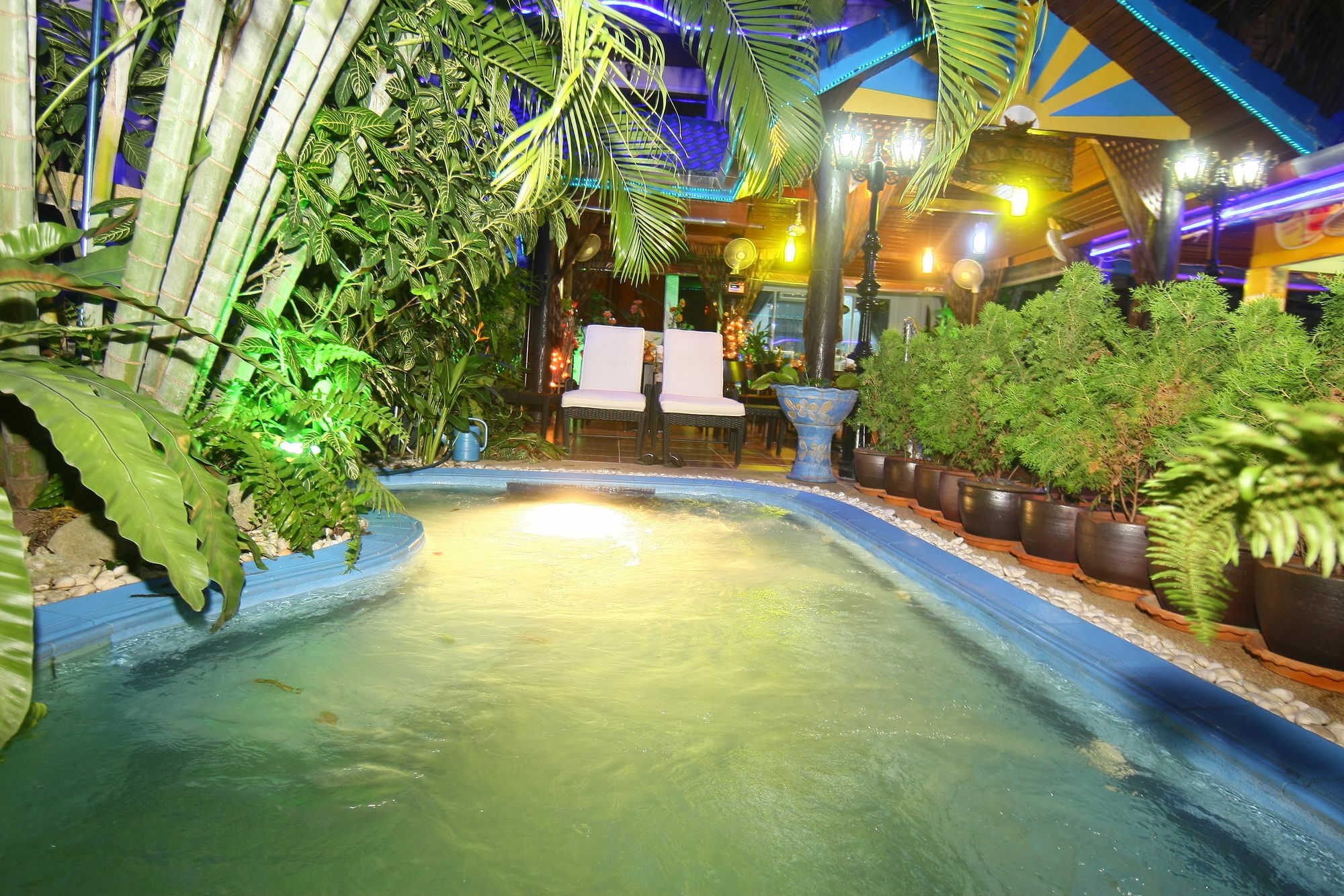 Patong Sunbeach Mansion Bagian luar foto