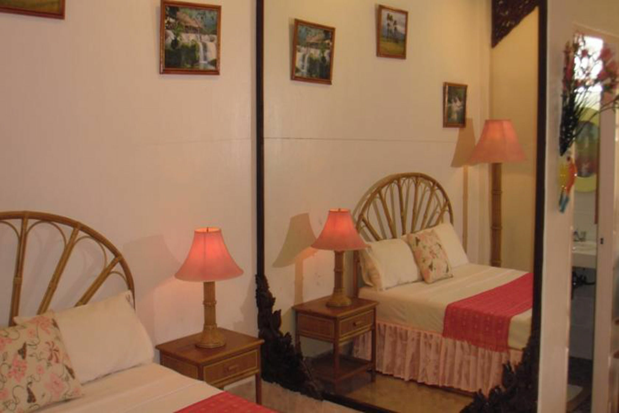 Patong Sunbeach Mansion Bagian luar foto